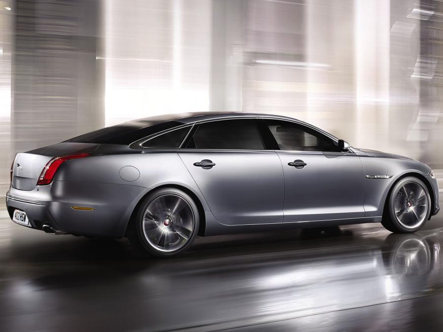  Jaguar XJ Sentinel 2010 года  (фото 6 из 7)